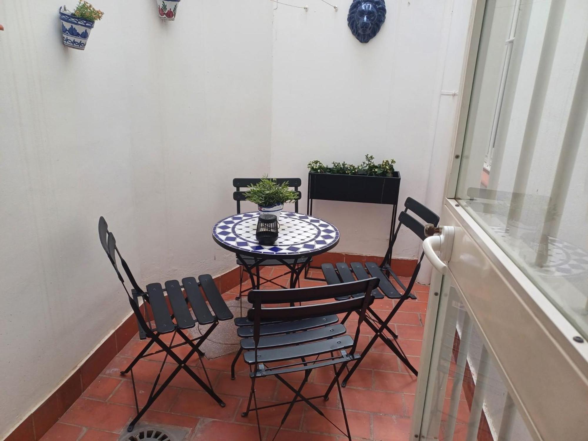 Apartamento La Merced Малага Екстериор снимка